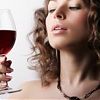 46-летней женщине не хотели продавать вино, посчитав ее несовершеннолетней
